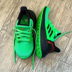 Boys Adidas Eco Ortholite shoes size 12 kids, Green